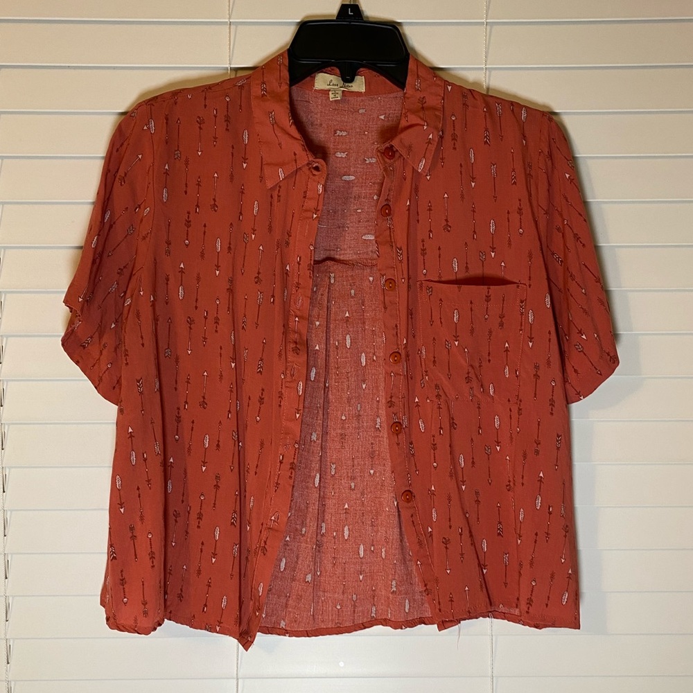 Short Sleeve Button Up Arrow Print